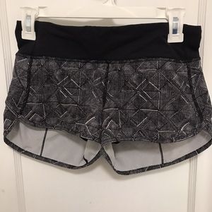 lululemon Speed Up Short, 2.5 in. inseam, Size 2